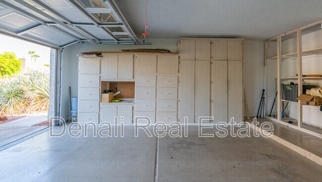Building Photo - 17442 N 56th Pl