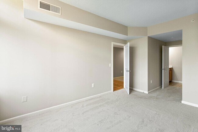 Building Photo - 4480 Market Commons Dr
