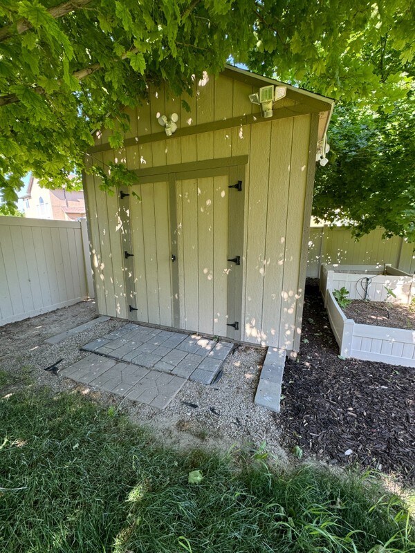 Building Photo - 8291 Water Oak Dr