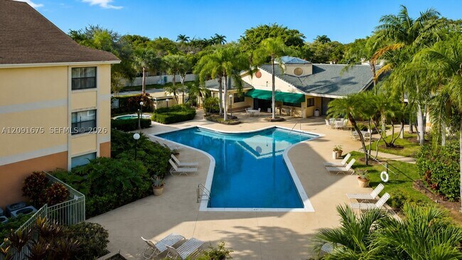 Building Photo - 9999 Summerbreeze Dr