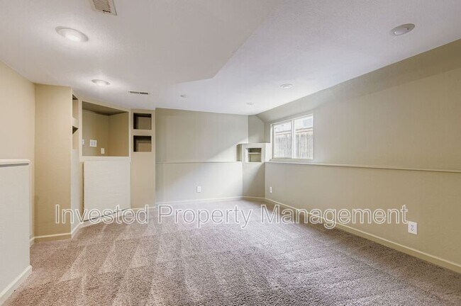 Building Photo - 9847 Sydney Ln