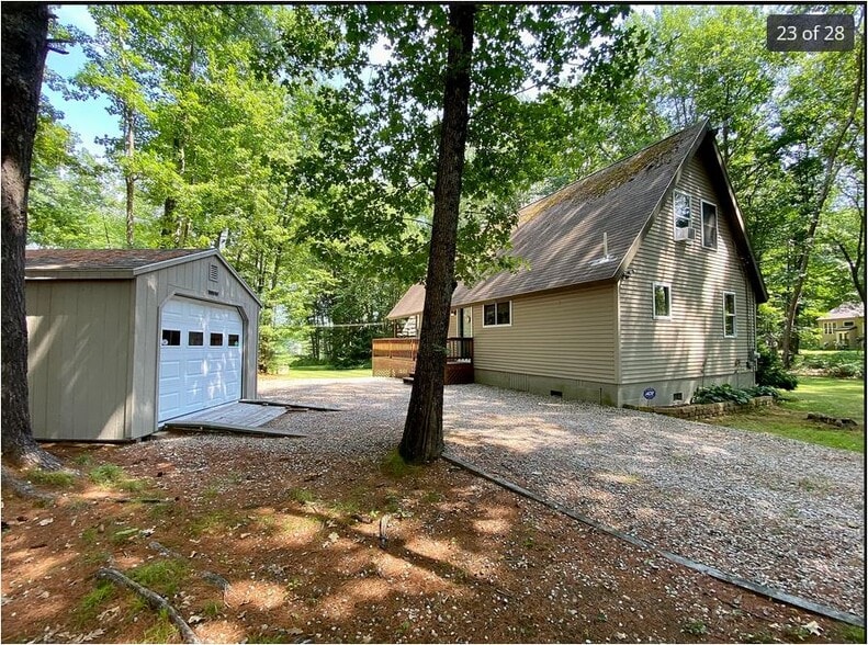 Garage - 17 Peaceful Ln