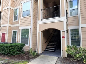 Building Photo - 2025 Erving Cir