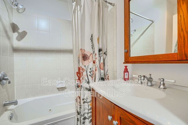 Building Photo - 1321 Cooksie St