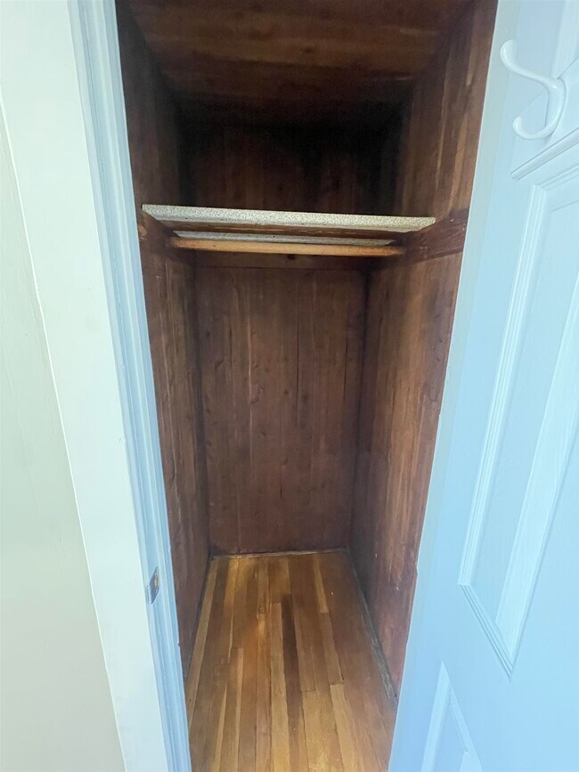 Building Photo - 120-122 W 39th St