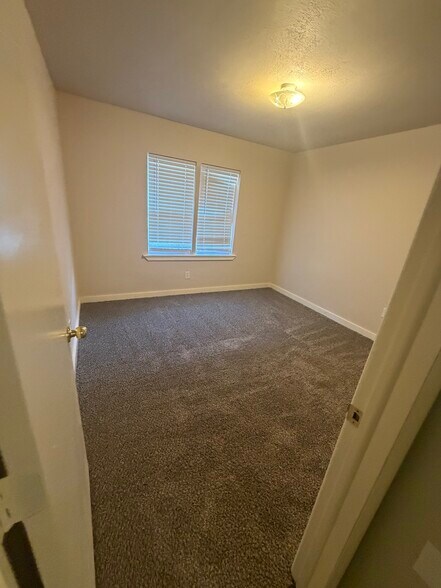 Building Photo - 3608 N Laird Ave