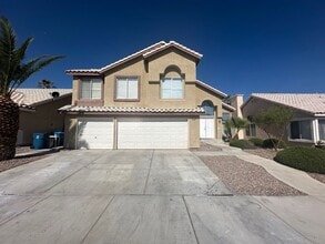 Building Photo - Beautiful 3 Bedroom 2 1/2 Bathrooms 2 Story House! Property Wont Last Long!
