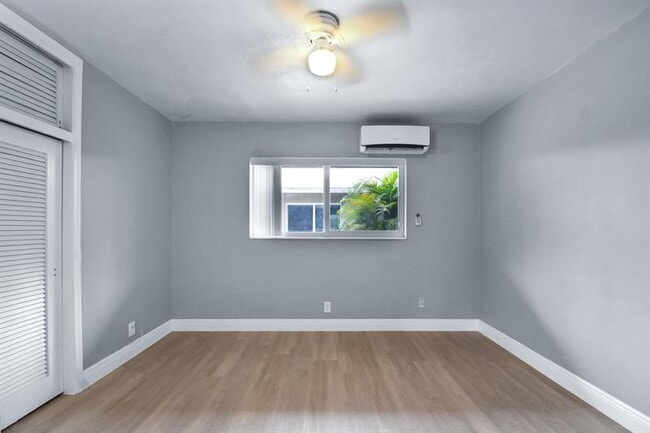 Building Photo - 4751 NE 21st Terrace