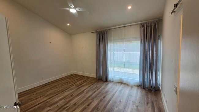 Building Photo - 3078 Saddleback Ct