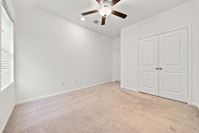 Building Photo - 4926 Chester Lk Ln