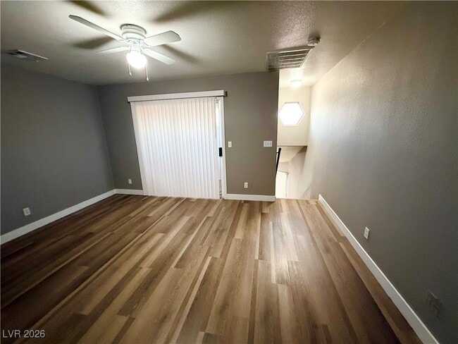 Building Photo - 452 Comstock Ave