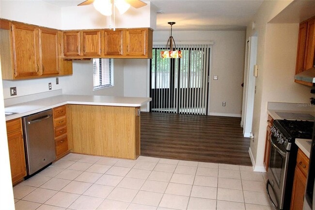 Building Photo - 4020 NW 17 Terrace