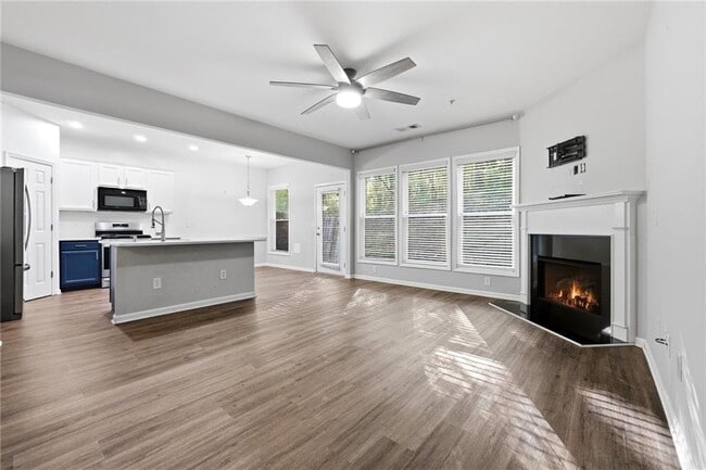 Building Photo - 1709 Caswell Pkwy