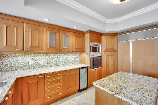 Building Photo - 2777 Paradise Rd