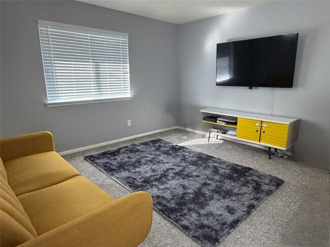 Building Photo - 7231 Brockington Dr