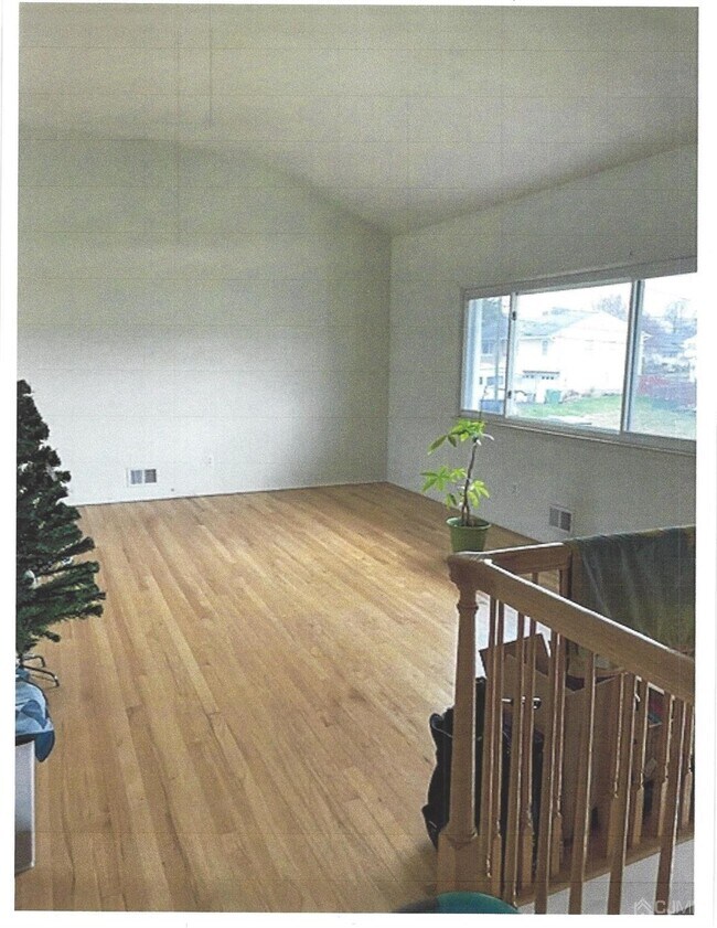 Building Photo - 27 Barlow Rd