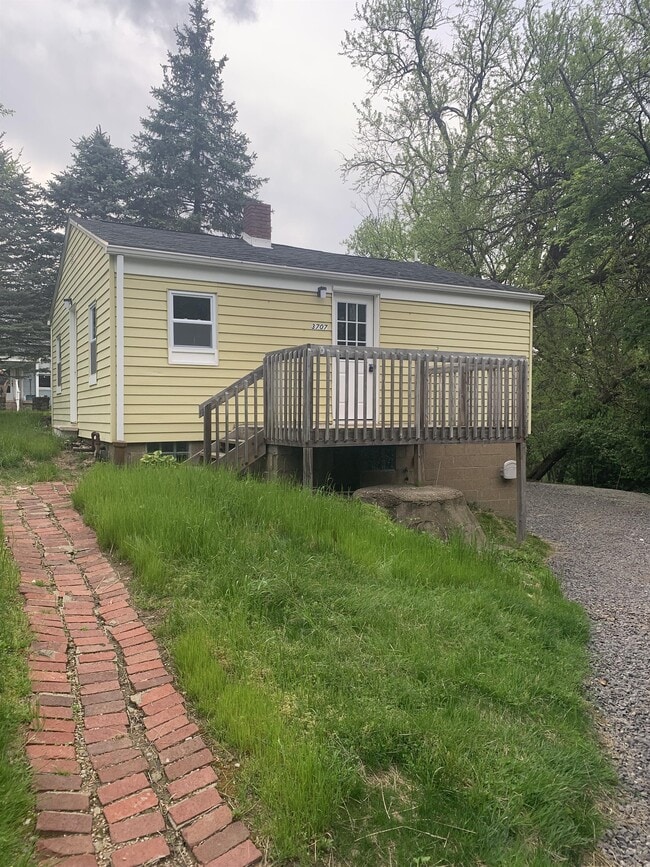 Building Photo - 3707 Northern Pike
