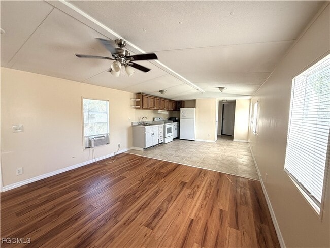 Building Photo - 2521 Brownell Ct