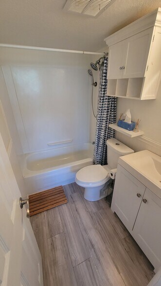 Building Photo - 2929 S Ocean Blvd