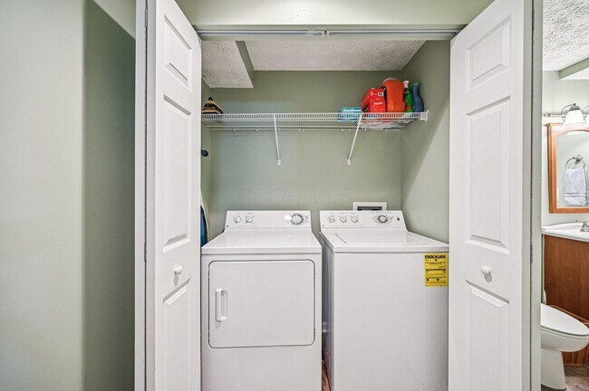 Building Photo - 2230 Seton Dr