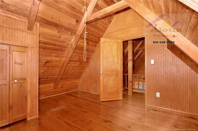 Building Photo - 5812 Stoneridge Rd