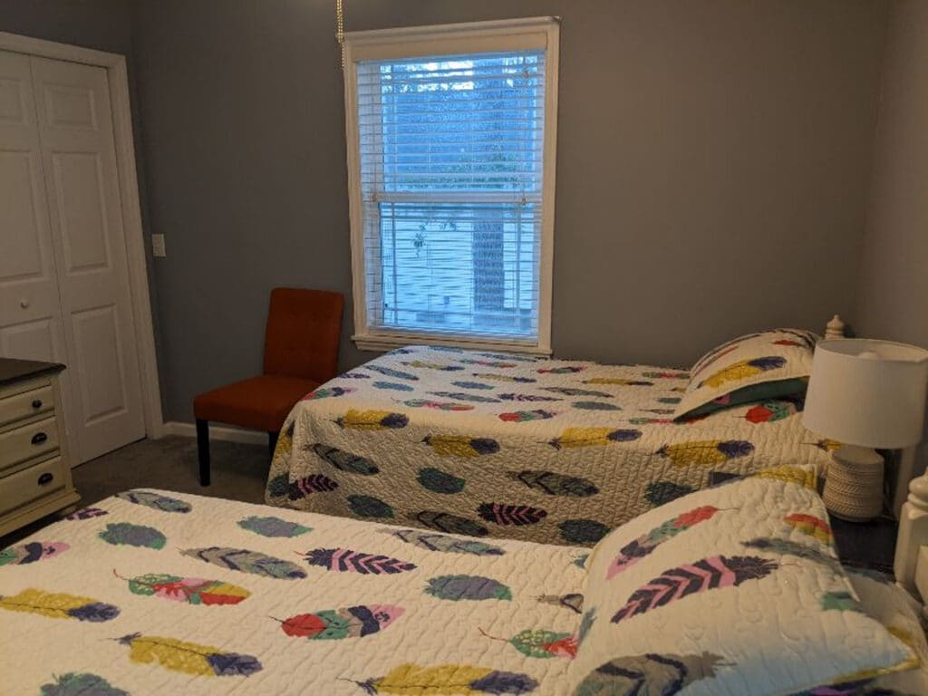 upstairs bedroom (twin) - 7253 Nursery Rd SW
