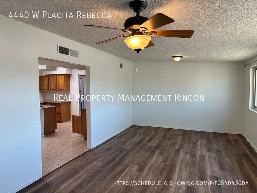 Building Photo - 4440 W Placita Rebecca