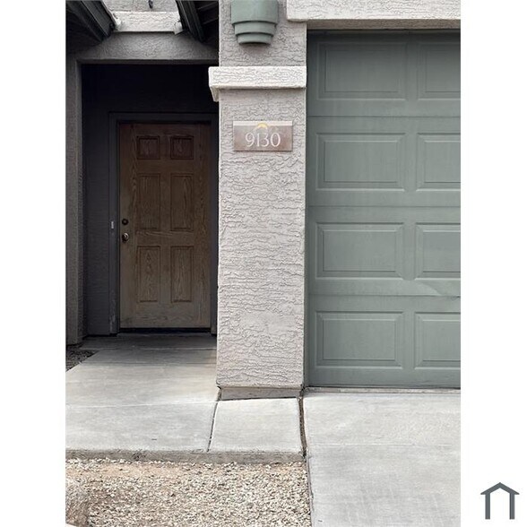 Building Photo - 9130 W Monte Vista Rd