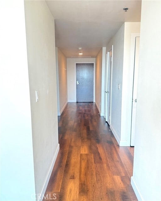 Building Photo - 411 W Seaside Way