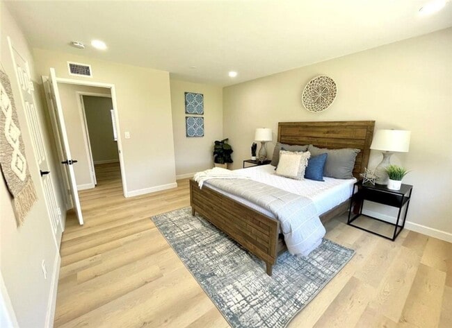 Building Photo - 2256 Rutgers Dr