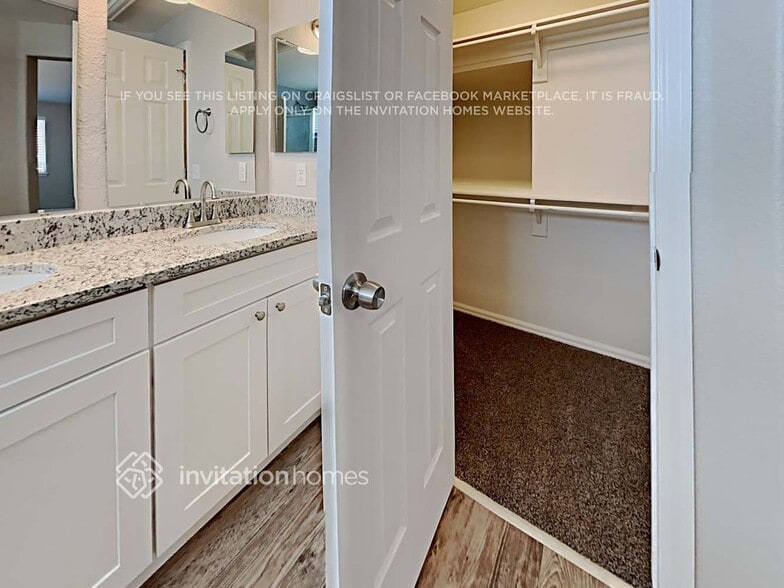Building Photo - 6023 Poudre Way