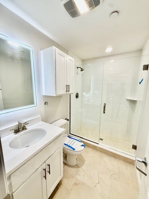 Building Photo - 220 Winthrop St