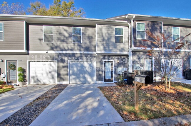 Building Photo - 2290 Connally Pl