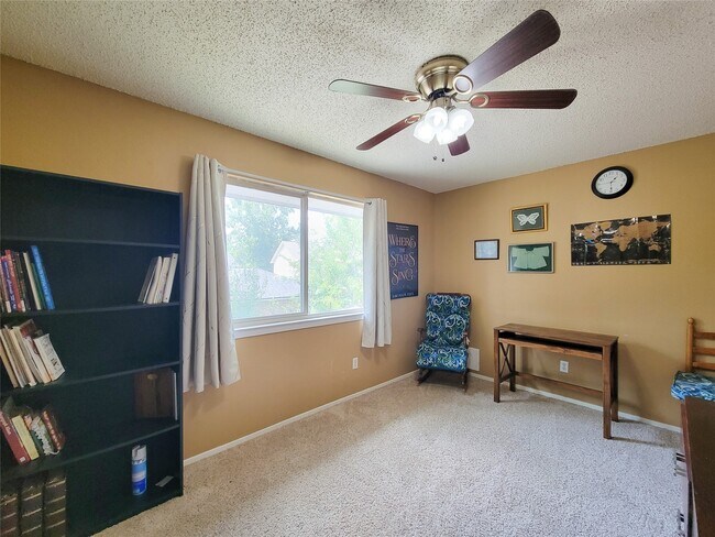 Building Photo - 25303 Avery Hill Ln