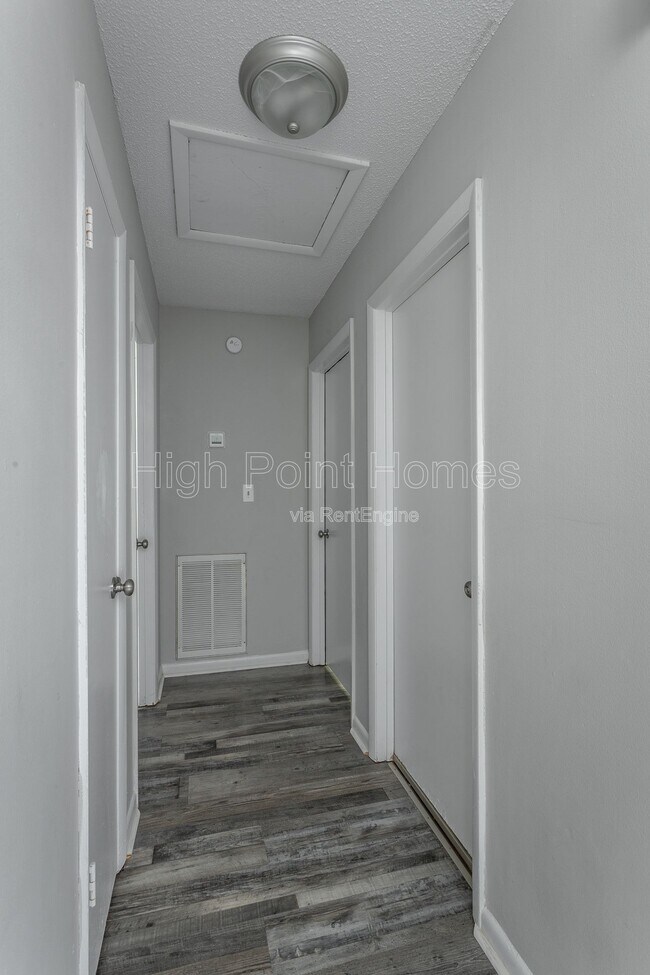 Building Photo - 603 Mountain Trail