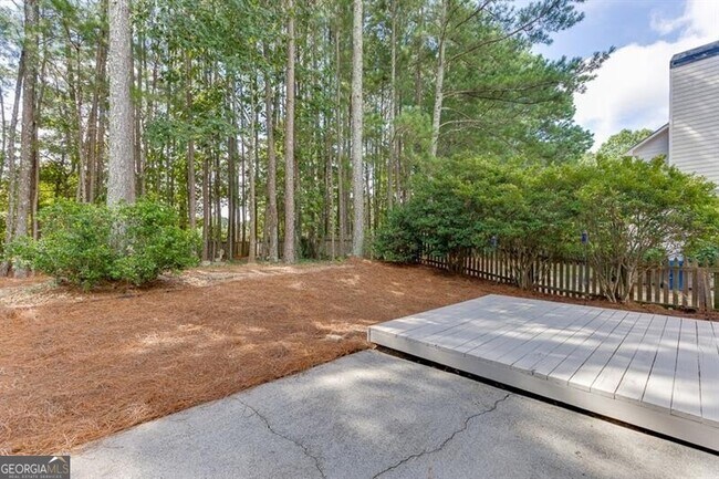 Building Photo - 1795 Lake Heights Cir