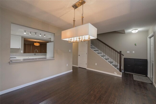 Building Photo - 918 Sunridge Dr