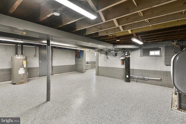 Building Photo - 6166 Mechanicsville Rd