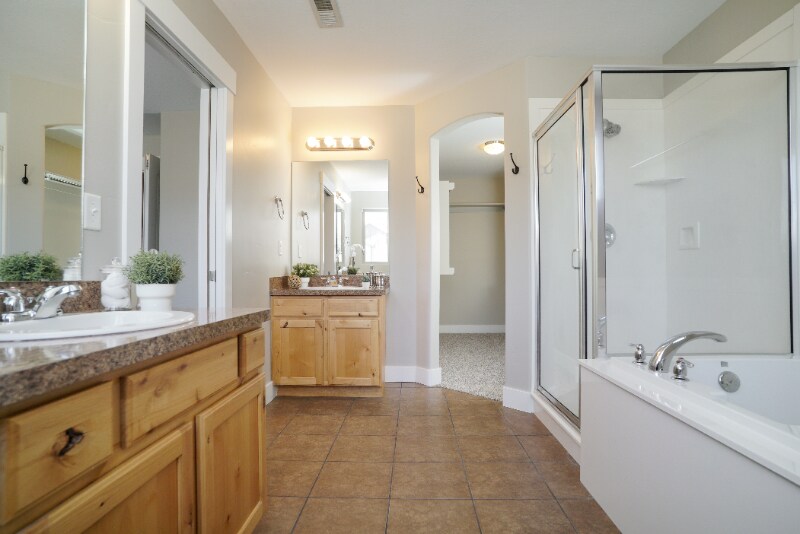 Building Photo - 2899 1150 W