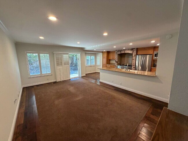 Building Photo - "Charming 4-Bed Oasis with Granite Touches with Tennis and Poolside Bliss steps away in Danville!"