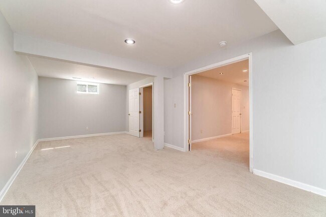 Building Photo - 3603 Carolina Ct