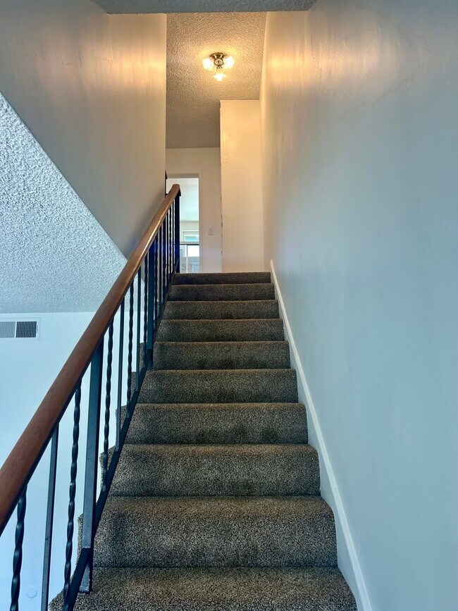 Building Photo - 11587Celi