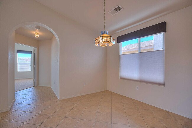 Building Photo - Ventana Ranch Gem! 3 Bedroom 2 Bath. Gate Community! Single Story with Large Backyard.