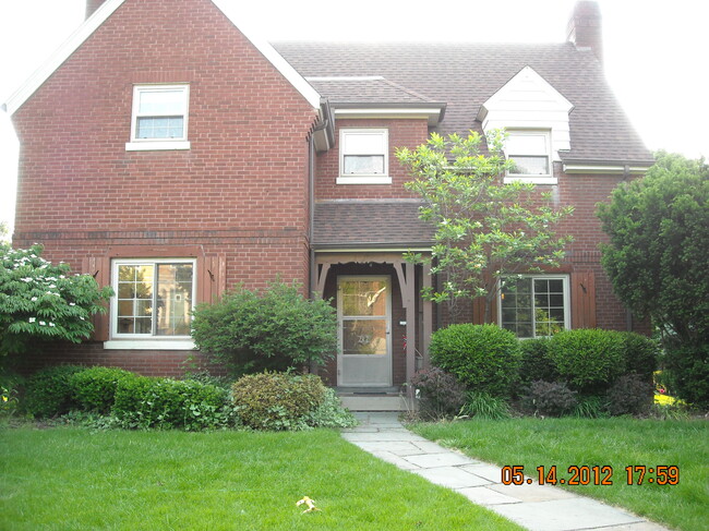 Primary Photo - 2821 Digby Ave