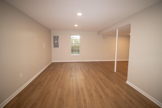 Building Photo - 7822 Rolling Vista Ct