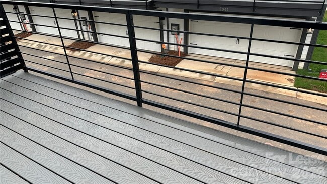 Building Photo - 3214 Stelfox St