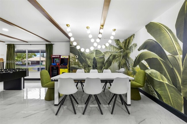 Building Photo - 10366 NW 15th St