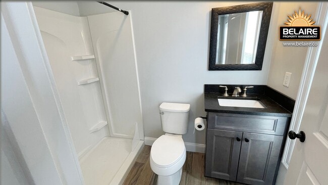 Building Photo - Cozy Country Living