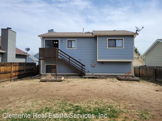 Building Photo - 3 br, 1.5 bath House - 4075 Dolphin Circle