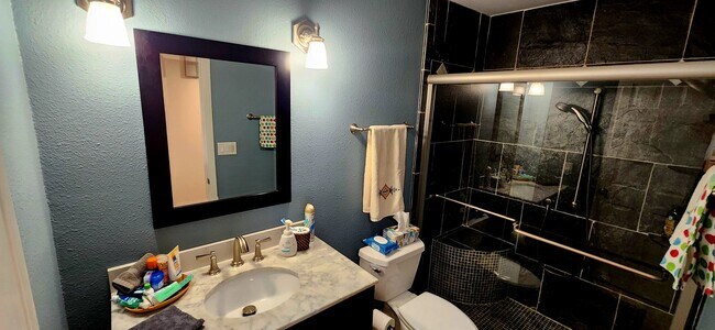 Building Photo - Nicely updated home in 45+ Active Adult Community of Leisure World. Available April 1st, 2026 to ...